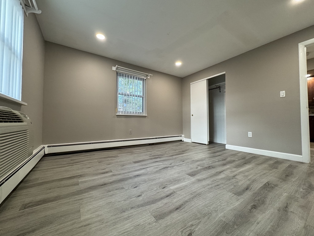 5 Colonial Drive Bldg B5 # 8