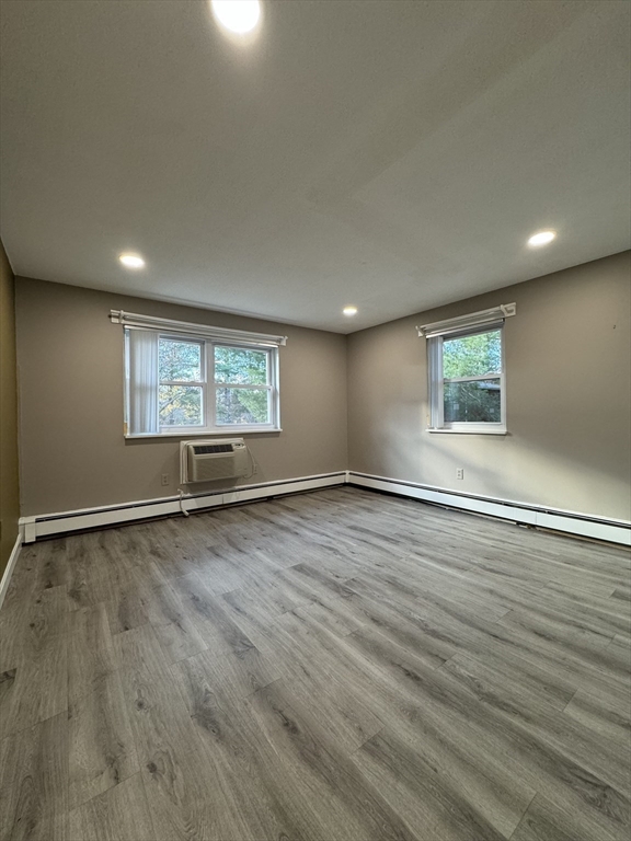 5 Colonial Drive Bldg B5 # 8