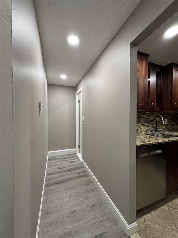 5 Colonial Drive Bldg B5 # 8