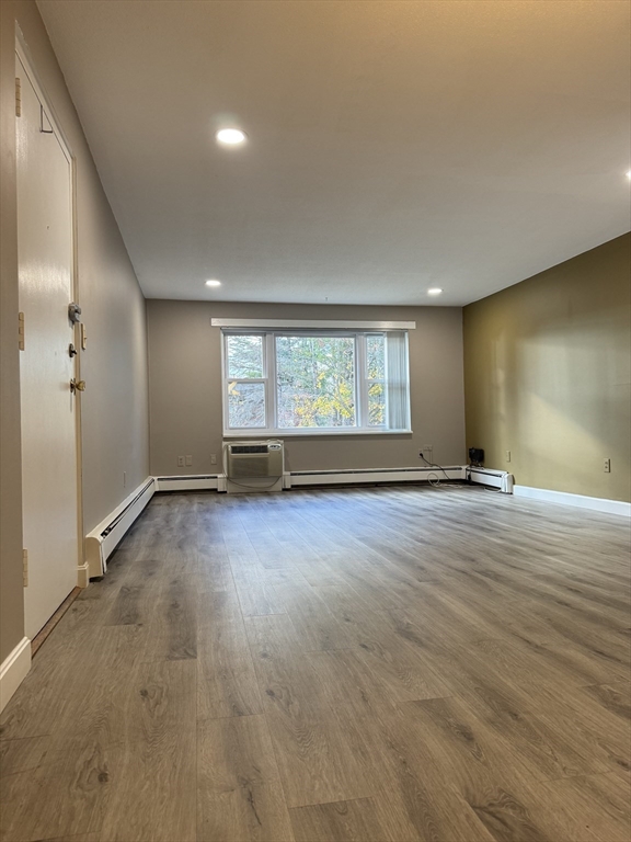 5 Colonial Drive Bldg B5 # 8