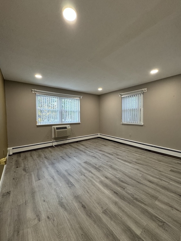 5 Colonial Drive Bldg B5 # 8