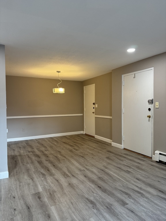 5 Colonial Drive Bldg B5 # 8