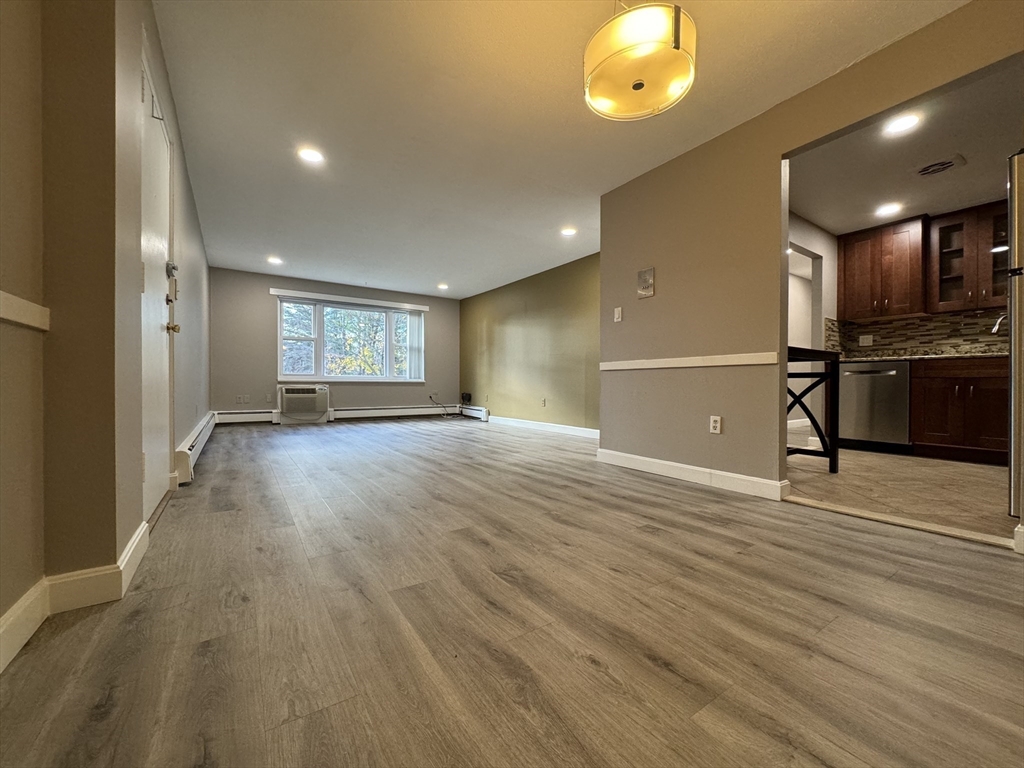 5 Colonial Drive Bldg B5 # 8