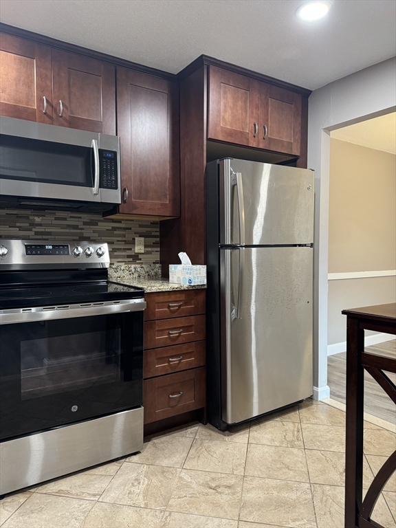 5 Colonial Drive Bldg B5 # 8