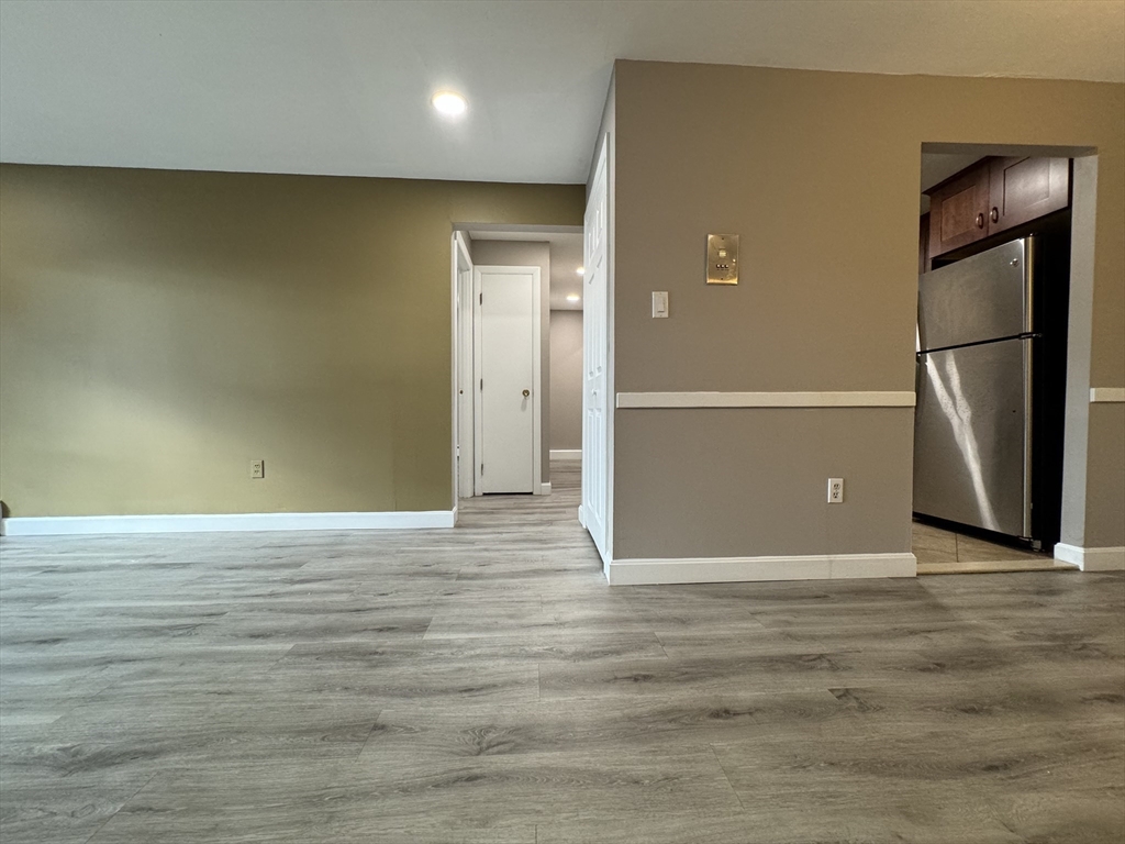 5 Colonial Drive Bldg B5 # 8