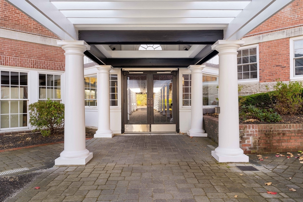 1475 Massachusetts Ave. # 352