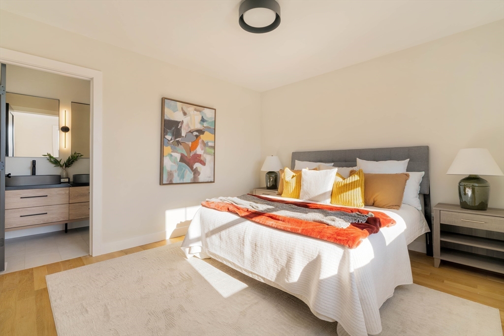 272 East Eagle St # 5