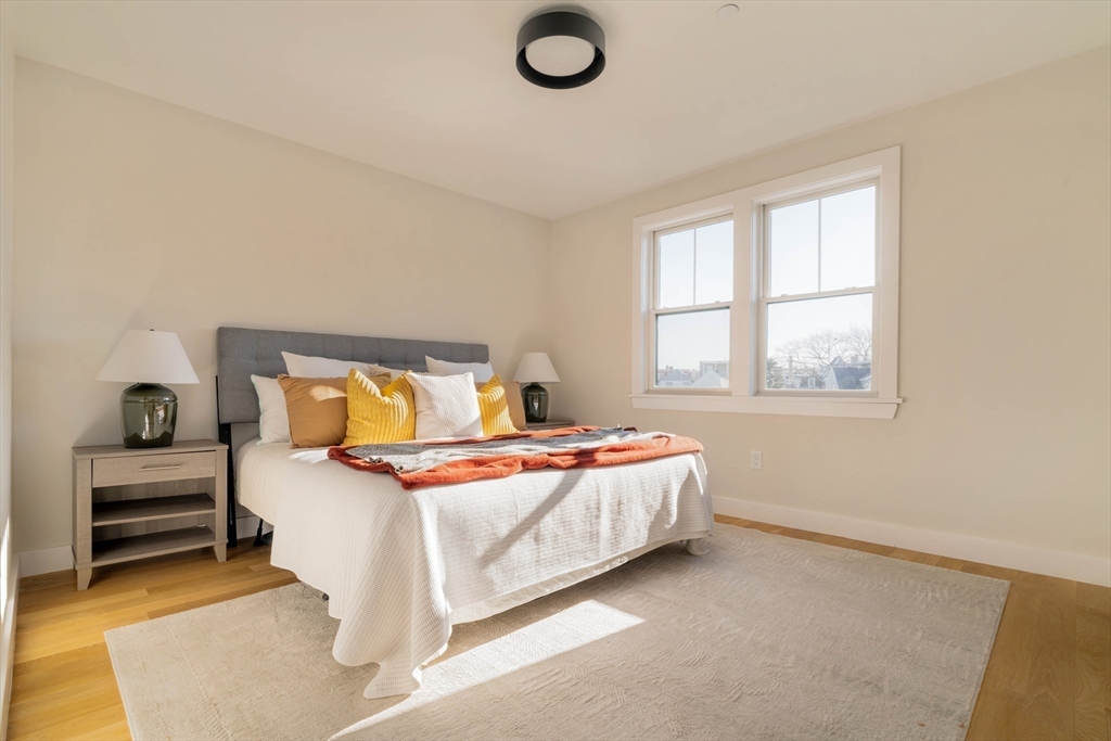 272 East Eagle St # 5