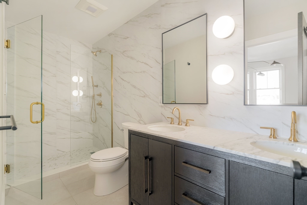 272 East Eagle St # 5