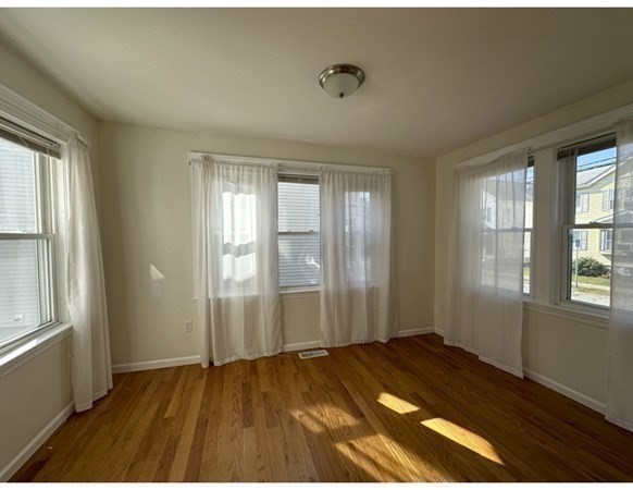 102-104 Varnum St # 1