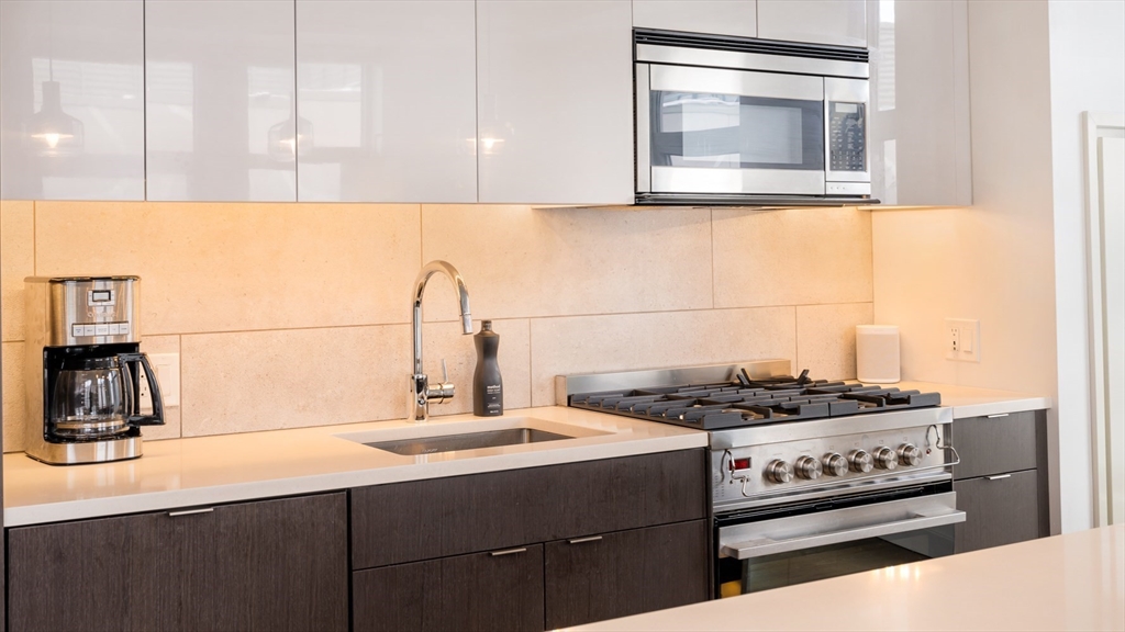 375 Canal Street # 614A