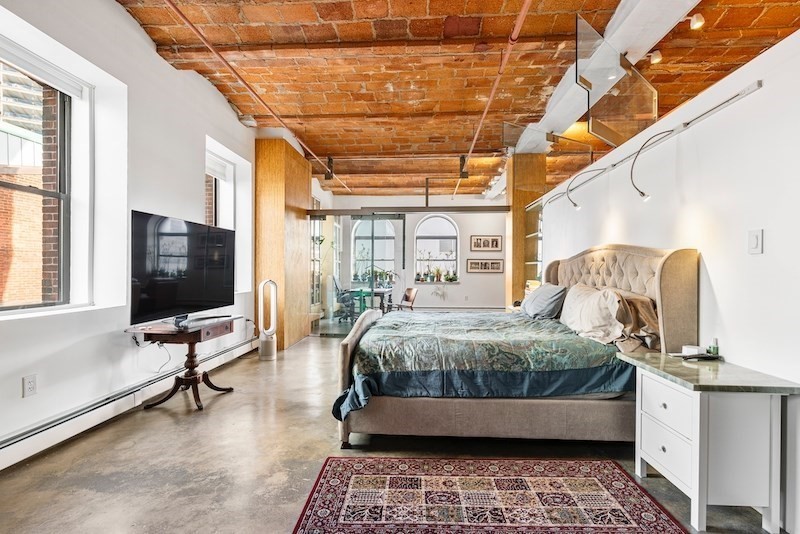 717 Atlantic Ave # 7B