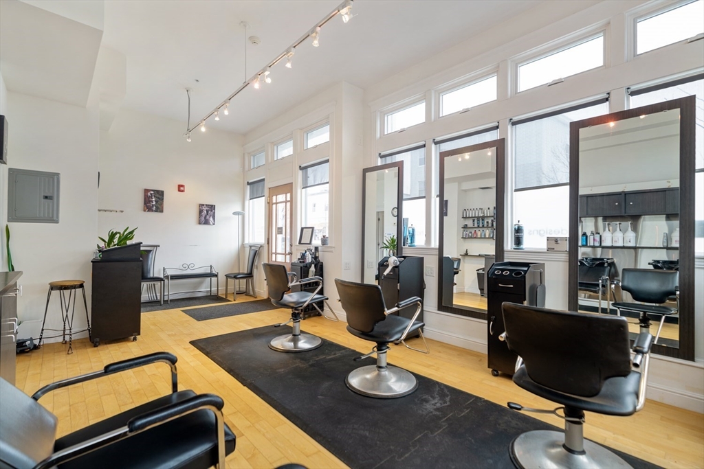 595 Somerville Ave Unit: A