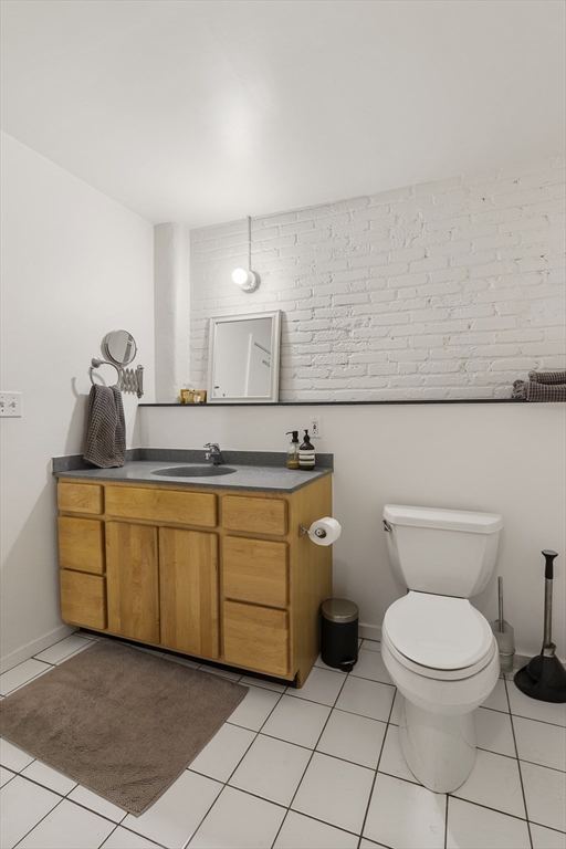 717 Atlantic Ave # 3A