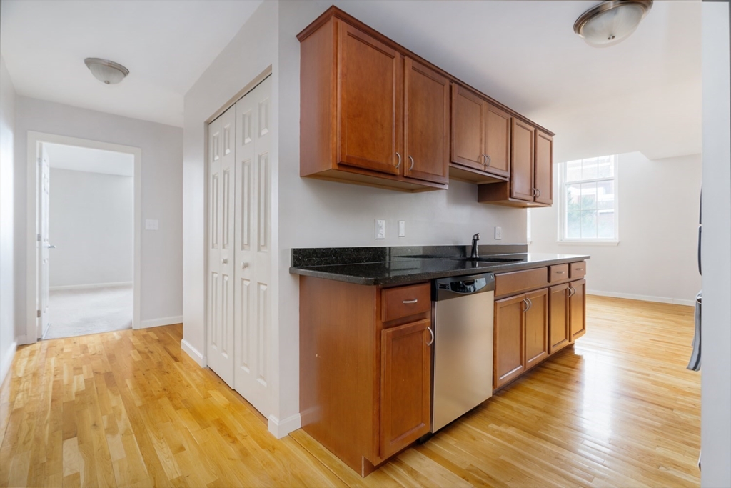 20 Daniels # 316 Unit: #316