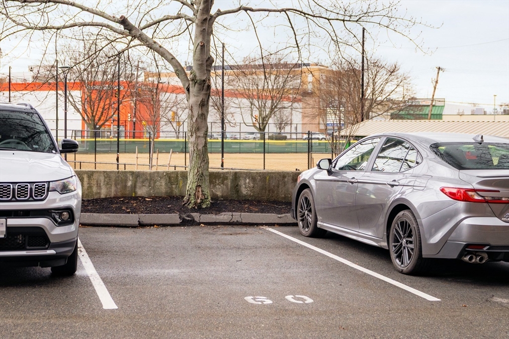 20 Daniels # 316 Unit: #316