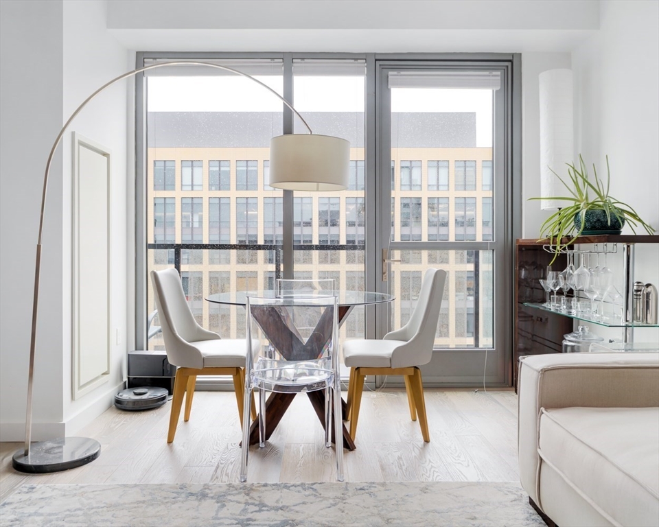 375 Canal St Unit: PH203