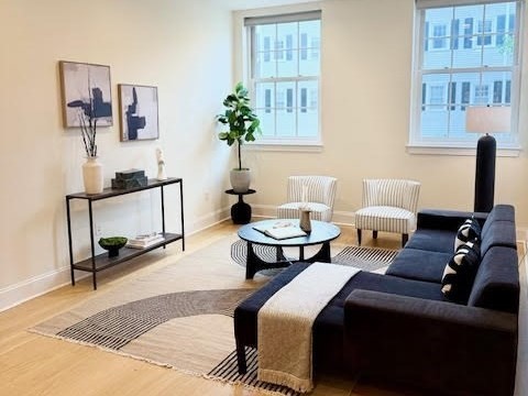 380 Bunker Hill St # 202