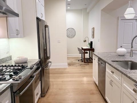 380 Bunker Hill St # 202