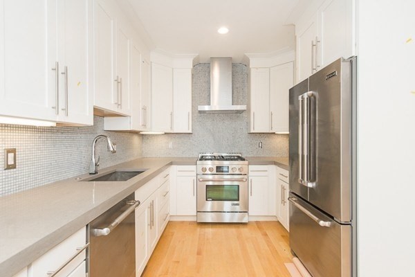 542 Dorchester Ave. # 302