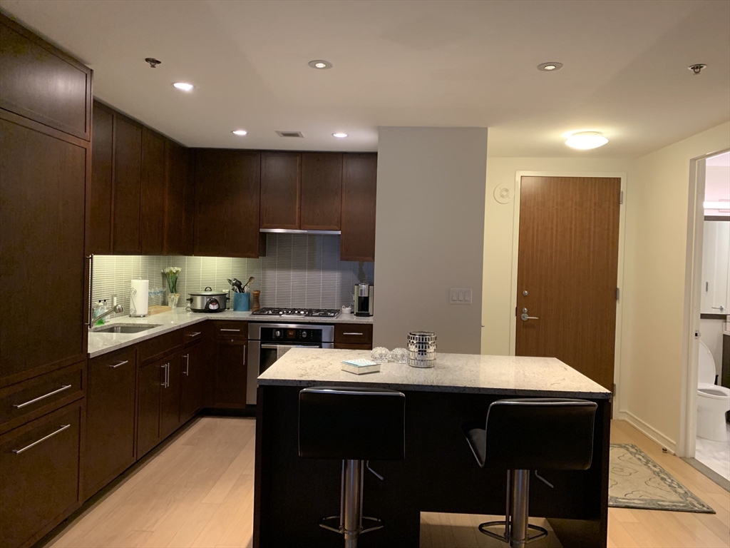 580 Washington Street # 610