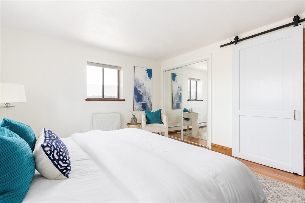 14 Riverside St # 1 Unit: 3-1