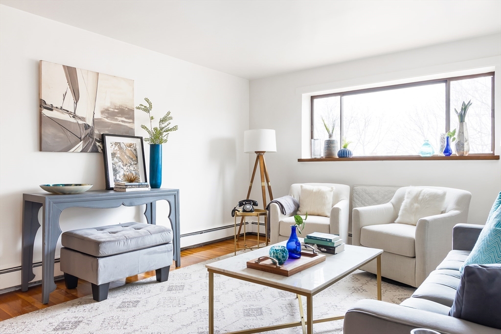 14 Riverside St # 1 Unit: 3-1