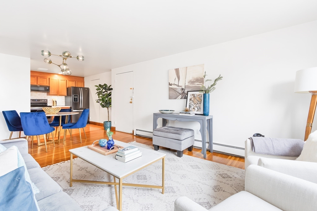 14 Riverside St # 1 Unit: 3-1