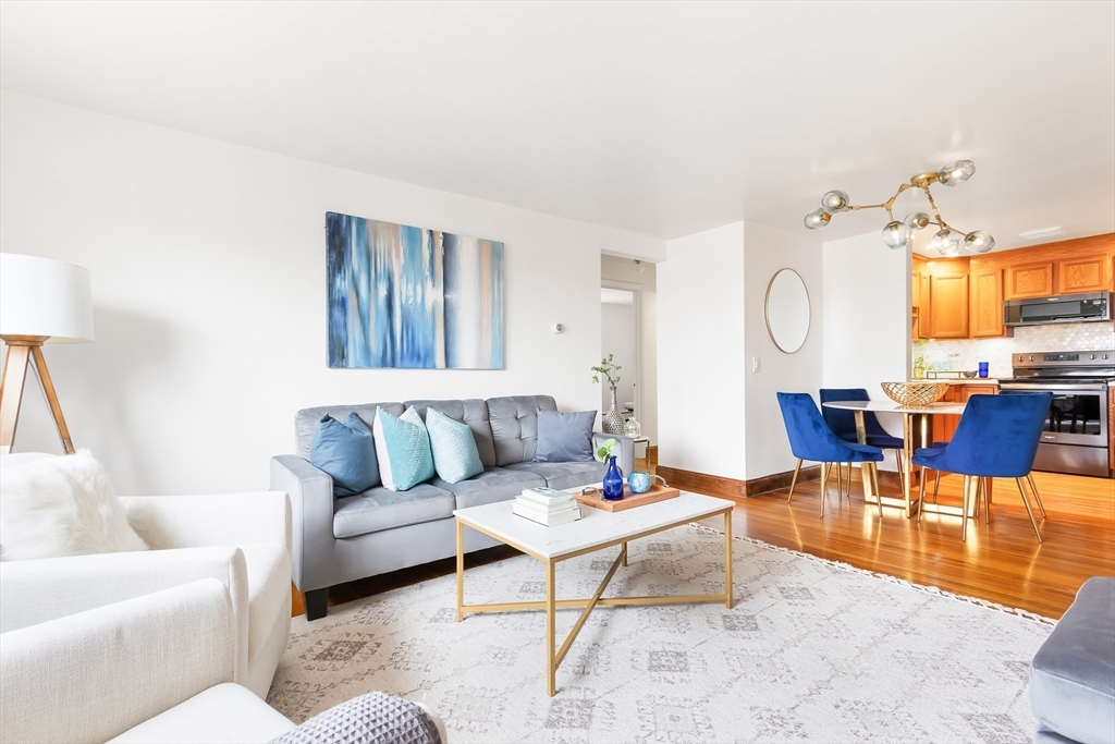 14 Riverside St # 1 Unit: 3-1