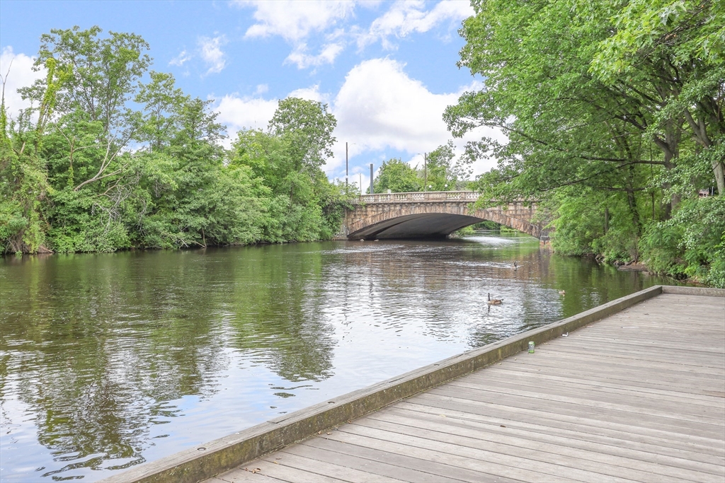 14 Riverside St # 1 Unit: 3-1