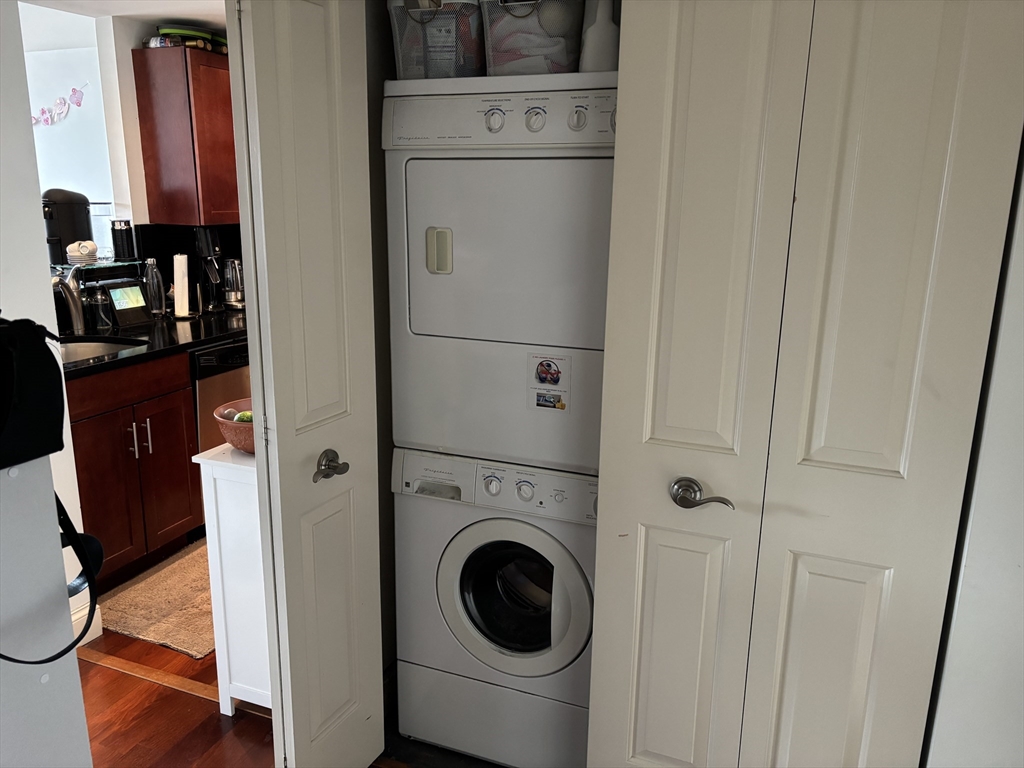 8-12 Museum Way # 1307