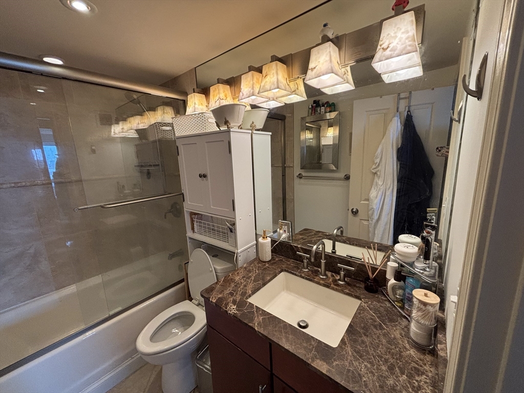 8-12 Museum Way # 1307