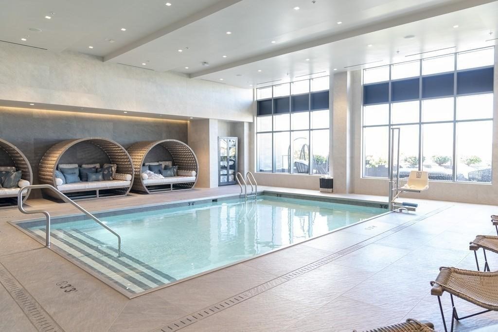 375 Canal Street # 808