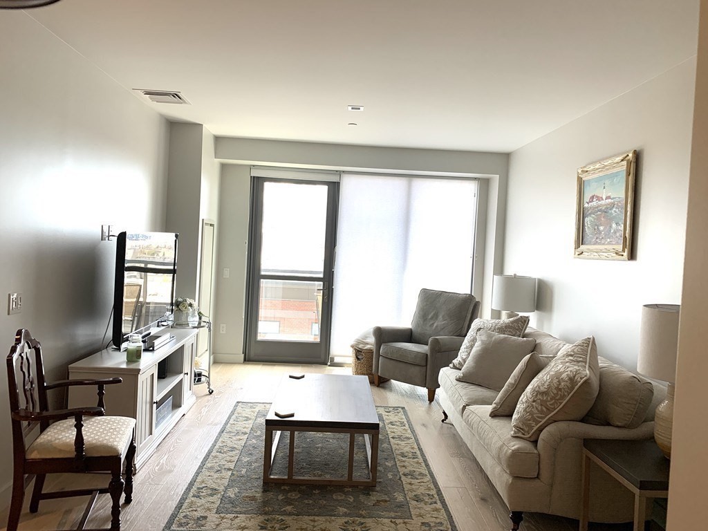 375 Canal Street # 808