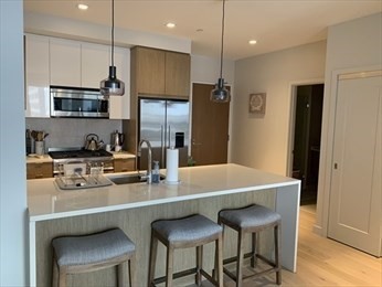 375 Canal Street # 808