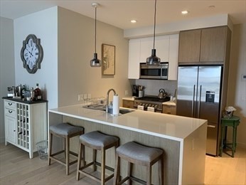 375 Canal Street # 808