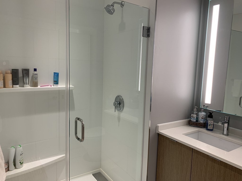 375 Canal Street # 808