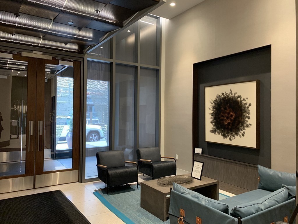 375 Canal Street # 808