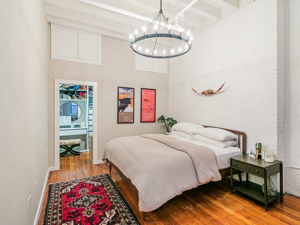 107 South Street # 2E