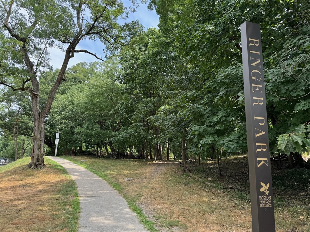 20 Radcliffe Road # 302