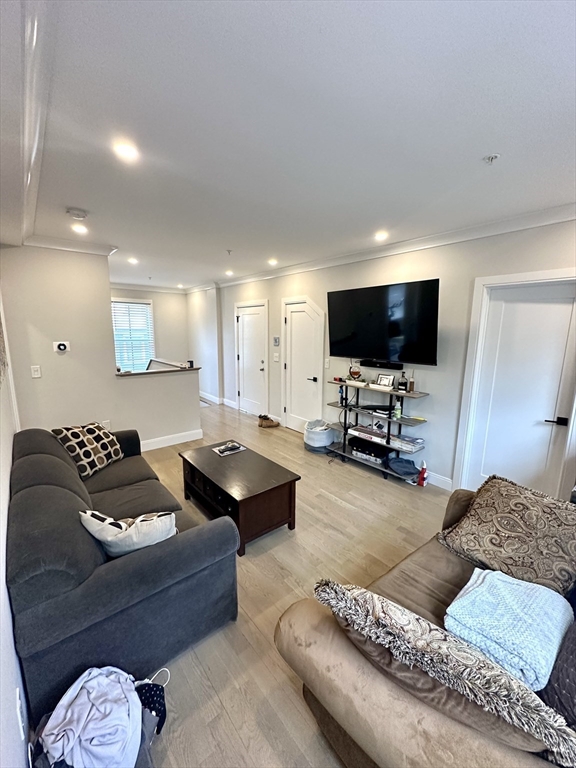 32 Blaine Street # 1