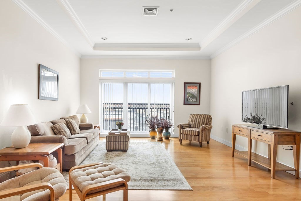 500 Union Street # 5404