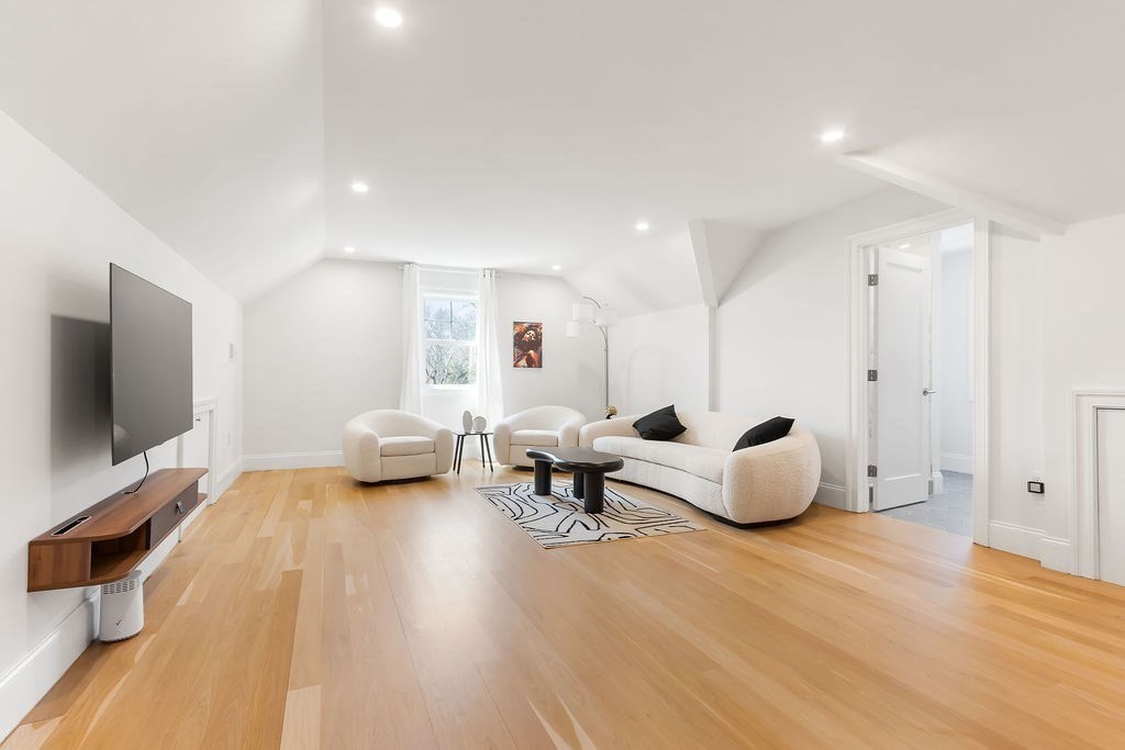 1 Marlin Rd