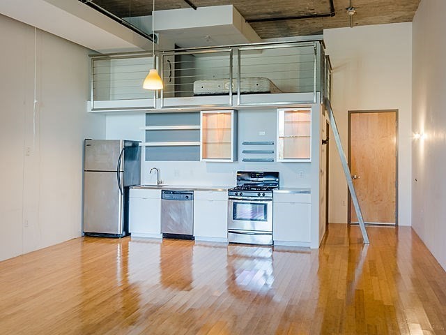 156 Porter Unit: Street