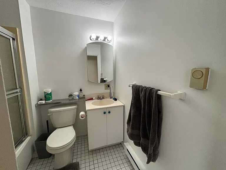 38 Charter Street # 3R