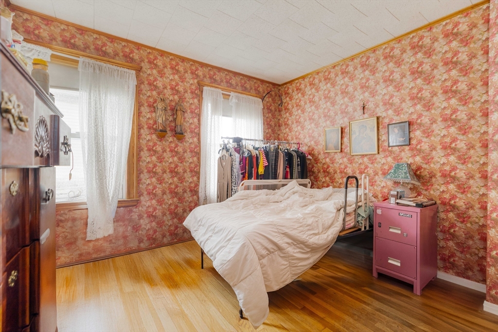 42-44 Ten Hills Road