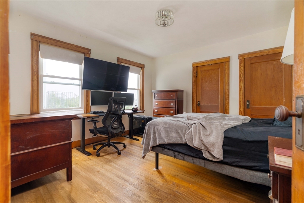 42-44 Ten Hills Road