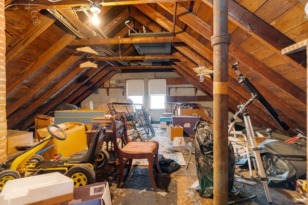 42-44 Ten Hills Road