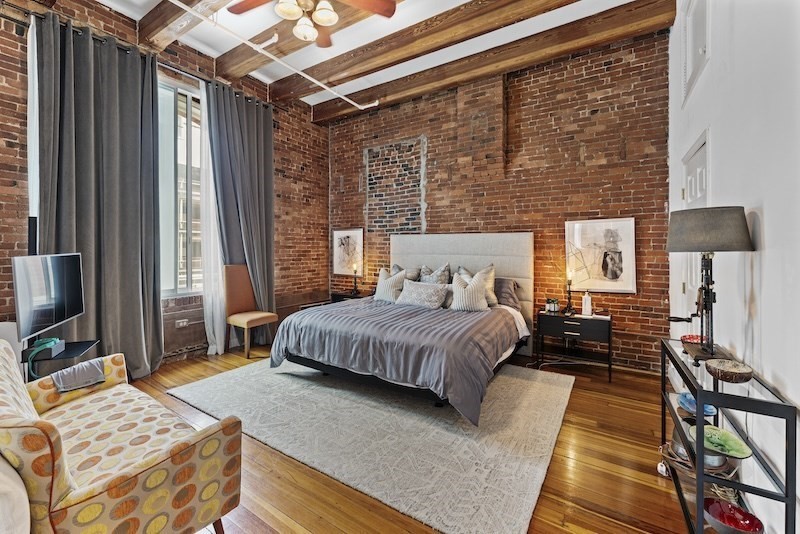 150 Lincoln Steet # 2A