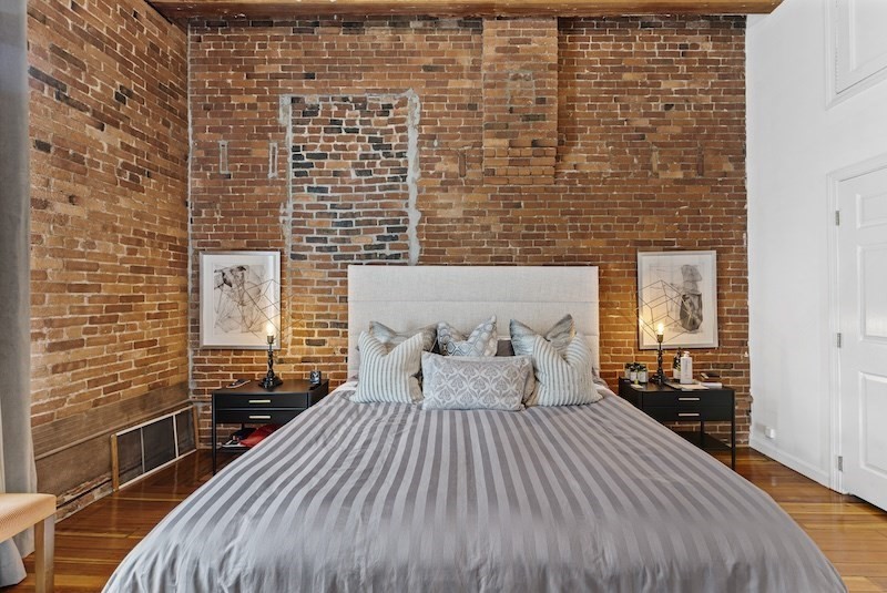 150 Lincoln Steet # 2A